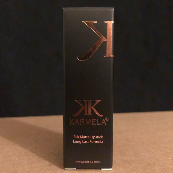 Karmela Cosmetics Silk Matte Lipstick-Enchanted. Dewy, Berry, Spicy, Sexy, Juicy - Picture 3 of 8